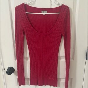 Guess scoop neck light weight sweater